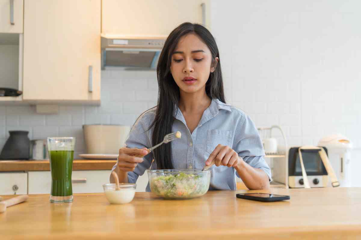 La dieta del guerriero fa impazzire tutti: come funziona, tuti i dettagli