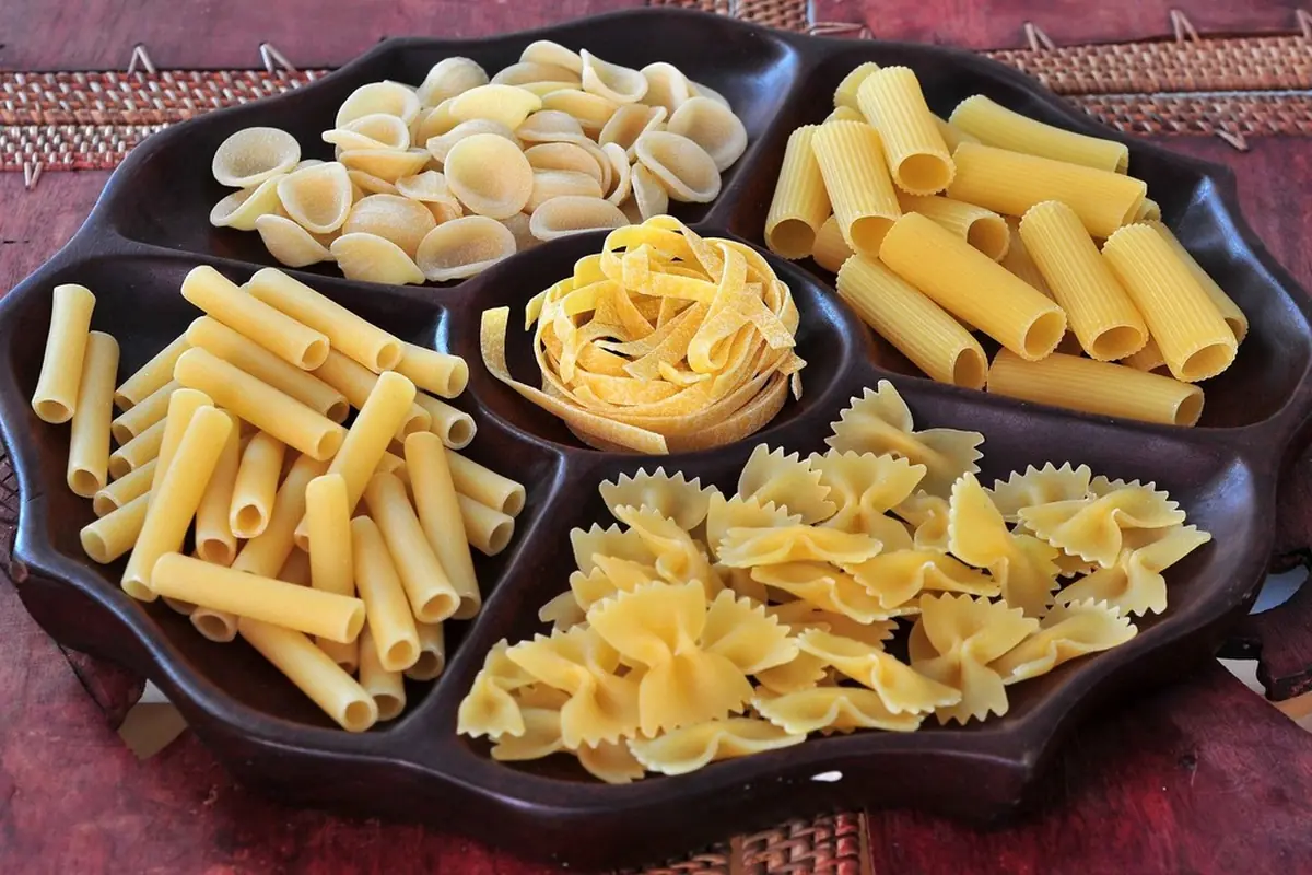Vari tipi di pasta