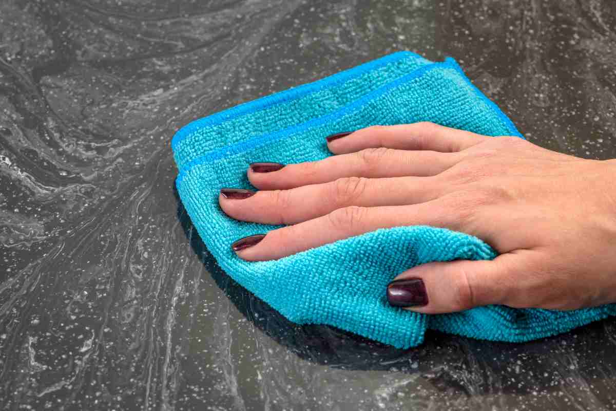 come lavare gli strofinacci